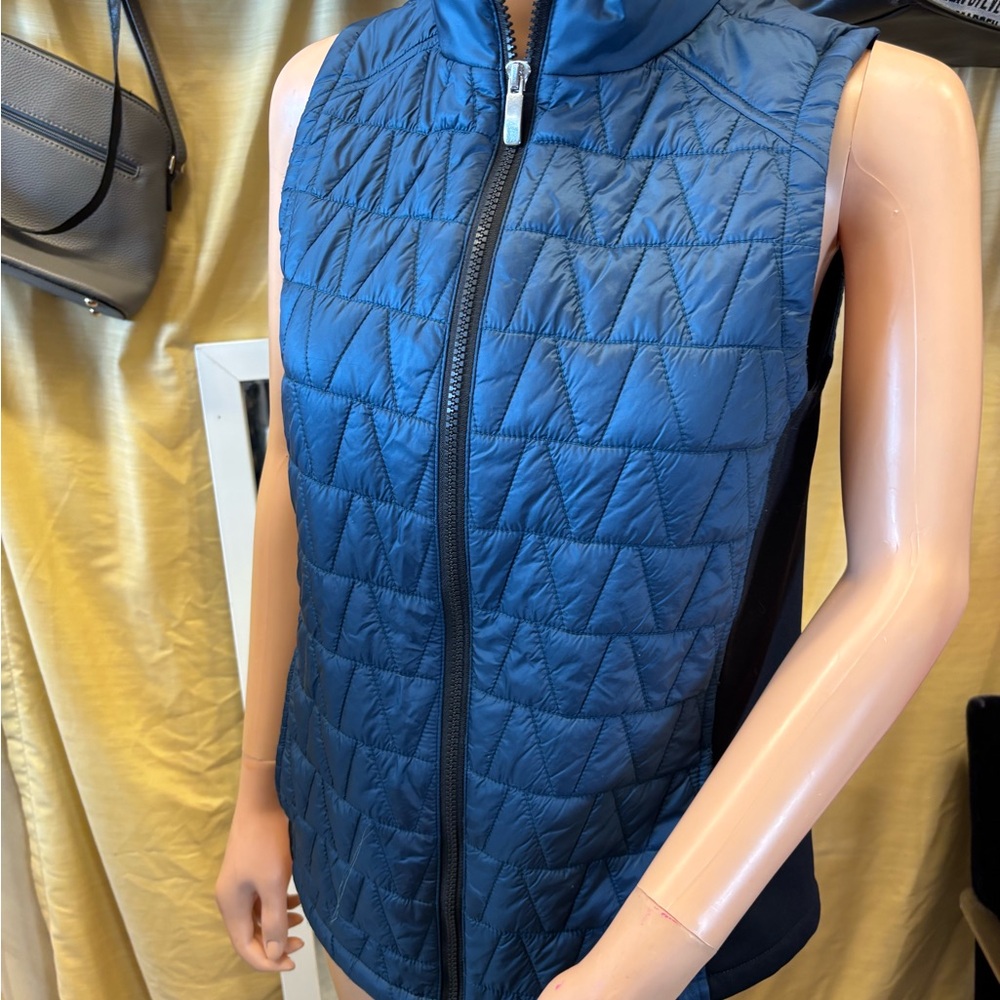 Chico's Blue Quilted Vest‎